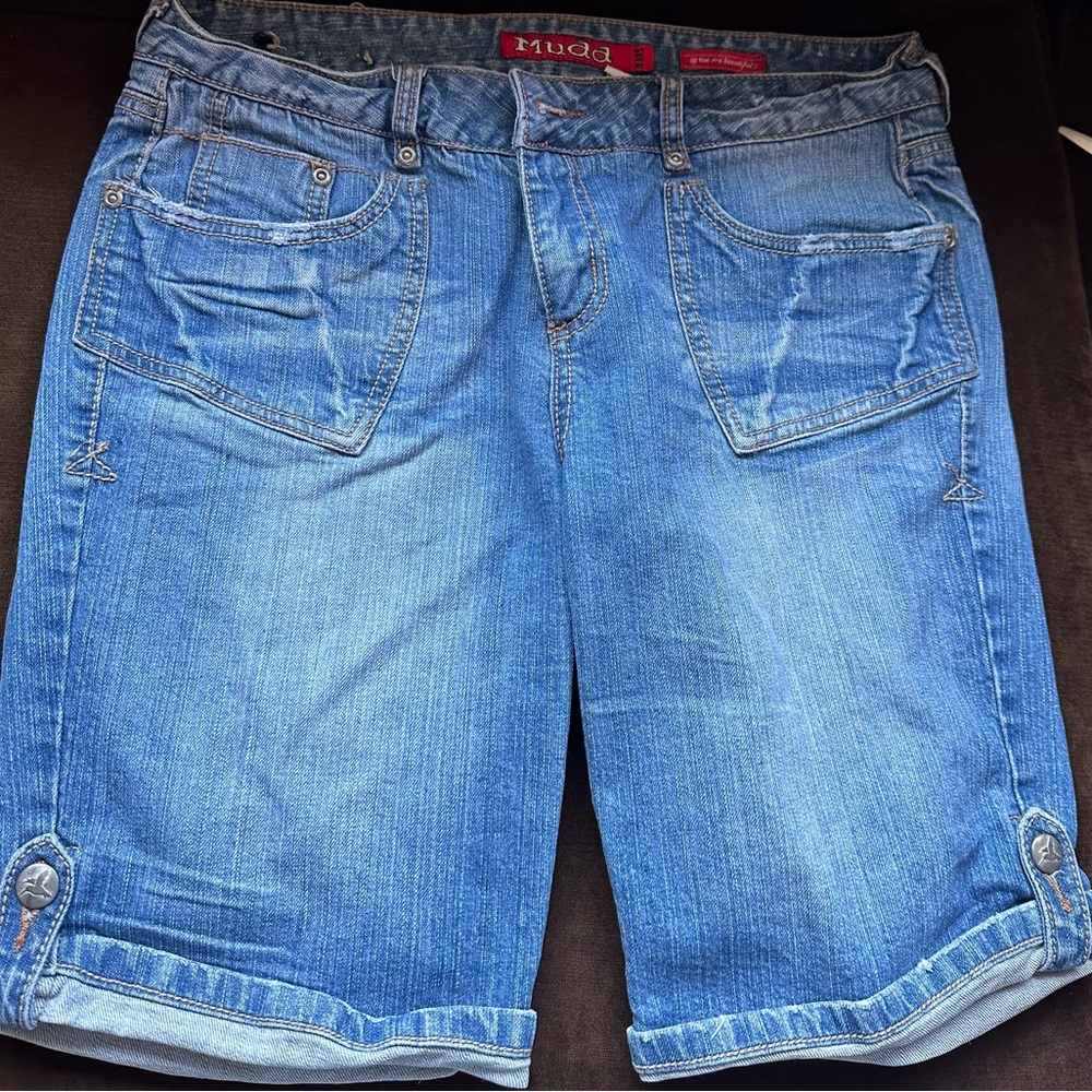 Mudd You Are Beautiful Capri Blue Jean Shorts Sz 11 Folded Short Button …